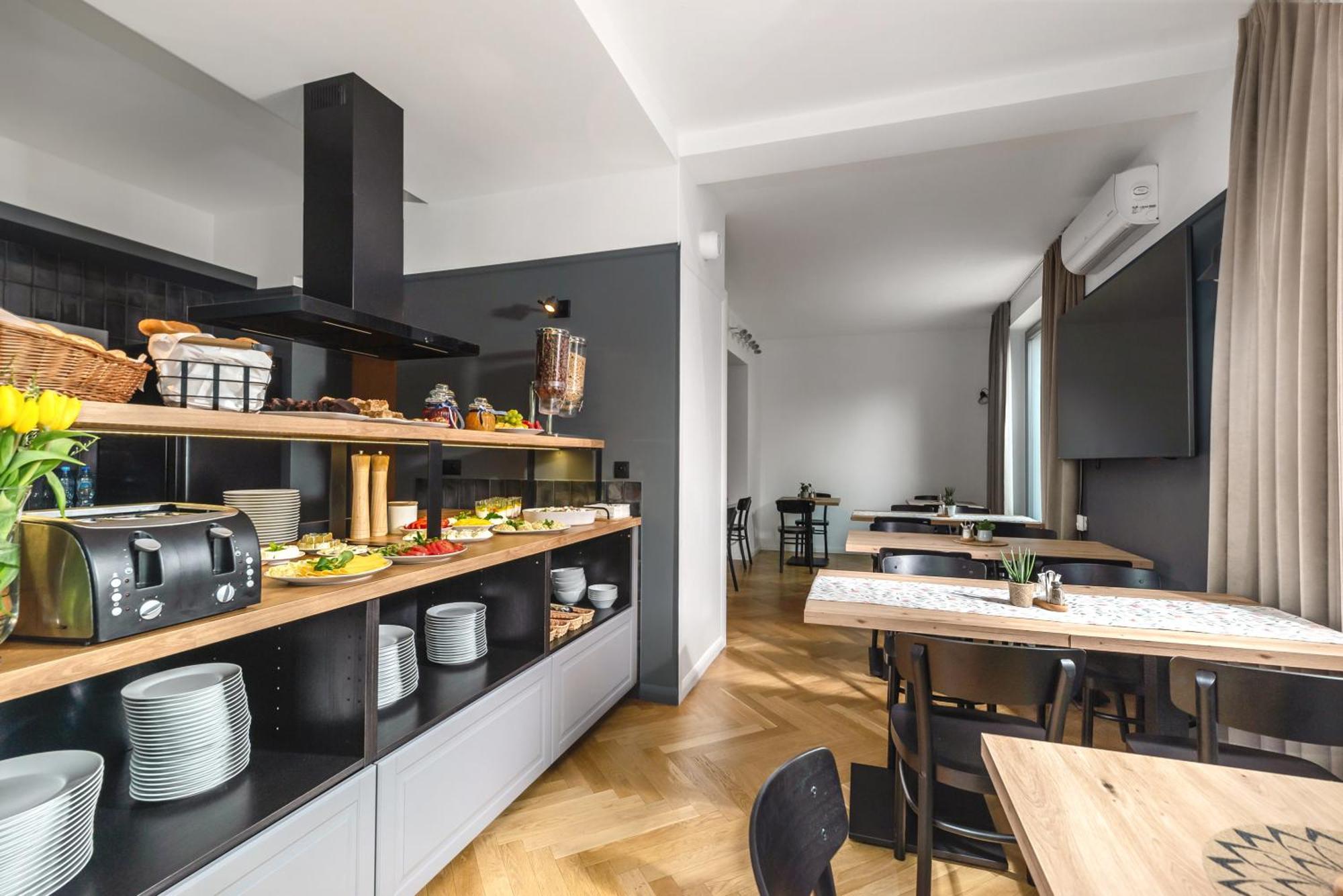Grand Tulipan Bed & Breakfast Gdynia Bagian luar foto